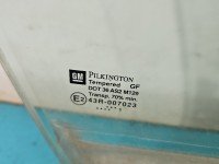 Szyba drzwi przód prawa Opel Corsa C HB