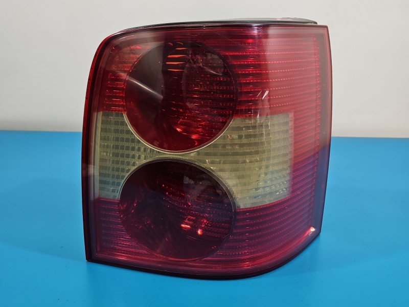 Lampa tył prawa Vw Passat B5 kombi EUROPA