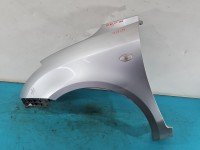 Błotnik przód lewy Suzuki Swift Mk6 srebrny