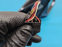 Lusterko prawe AUDI Q5 8R 08- LZ7S EUROPA / LAKIER: LZ7S / 7pin / 08-12 r / Odpryski europa