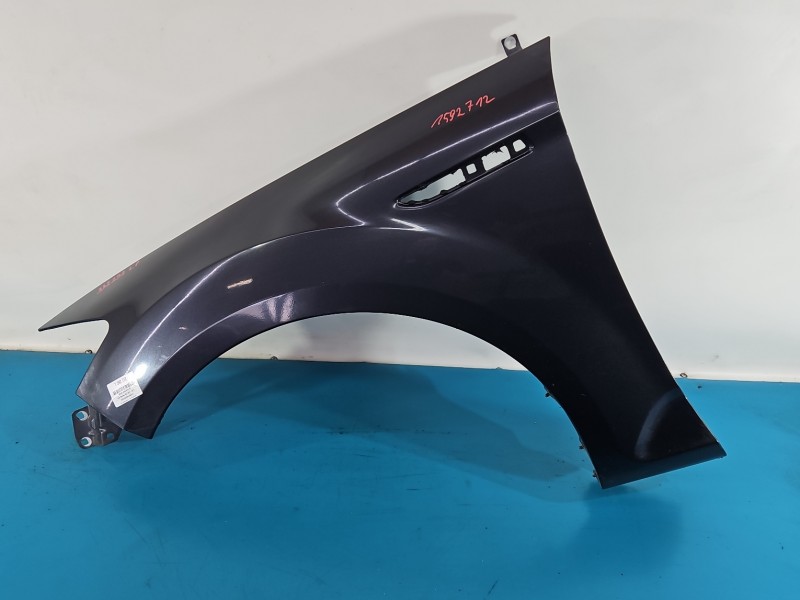 Błotnik przód lewy Ford Mondeo Mk4 E8