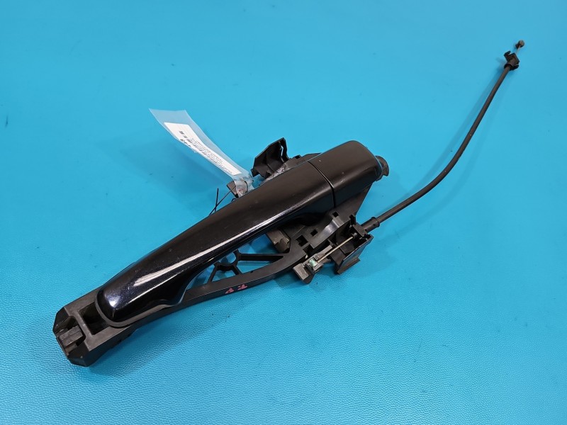 Klamka przód prawa zewnętrzna VOLVO V70 III 30784203 452-26