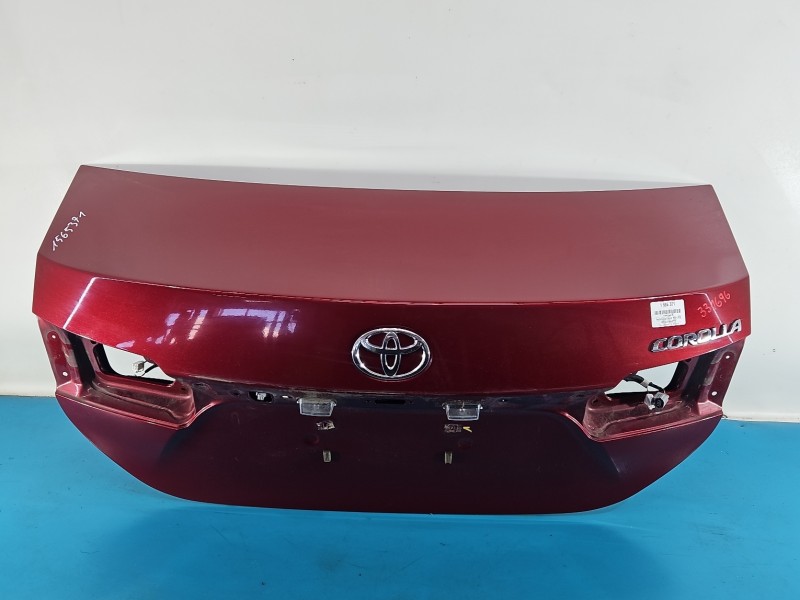 Klapa tył Toyota Corolla E16 E18 13- sedan 4d 3T3