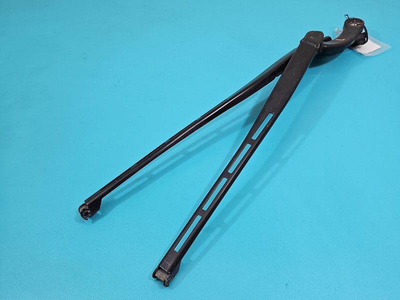 Ramie wycieraczki przód komplet lewe prawe Audi A4 B7 8E1955407C, 8E1955108C