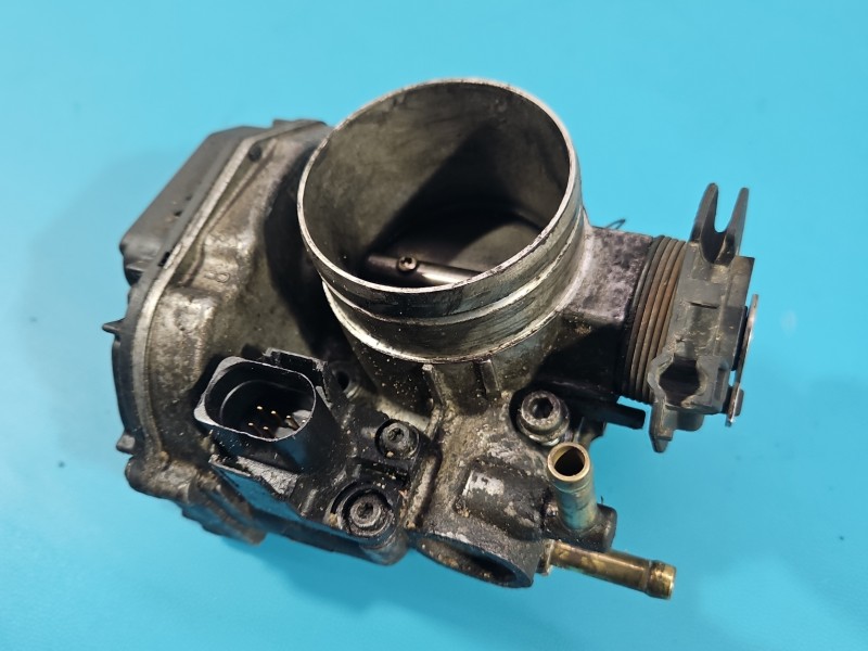 Przepustnica Seat Toledo II Leon I 1.6 8V 06A133064J