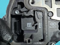 Zamek przód prawy 7059974 Bmw e90 EUROPA Producent części: BMW, Europejska, 7pin