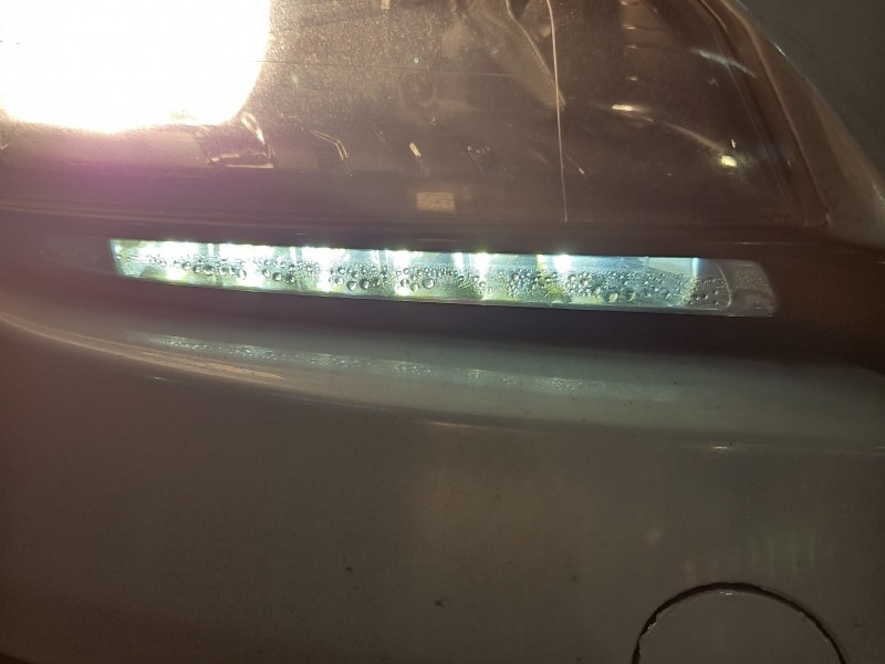 Światło jazdy dziennej prawe Renault Megane III