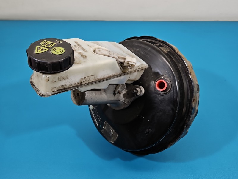 Serwo hamulcowe Ford Kuga Mk1 08-13 8V41-2B195-AC, 037757-77014 2.0 tdci