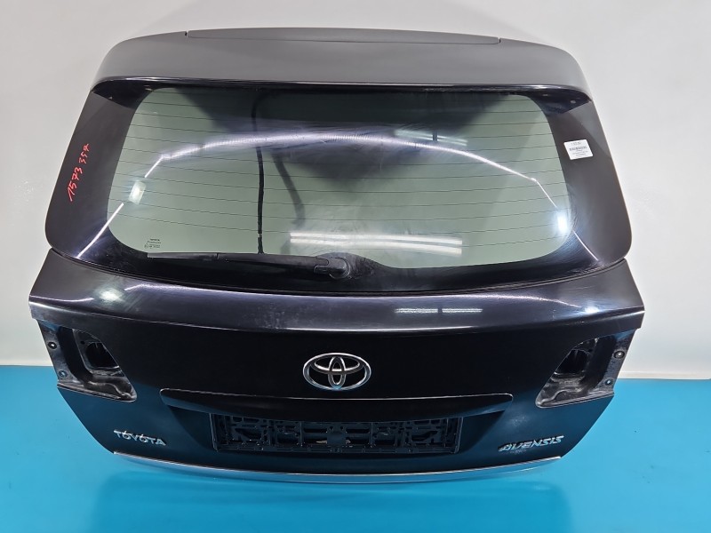 Klapa tył Toyota Avensis III T27 kombi 5d 209