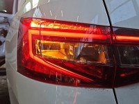 Lampa tył lewa Skoda Superb III kombi