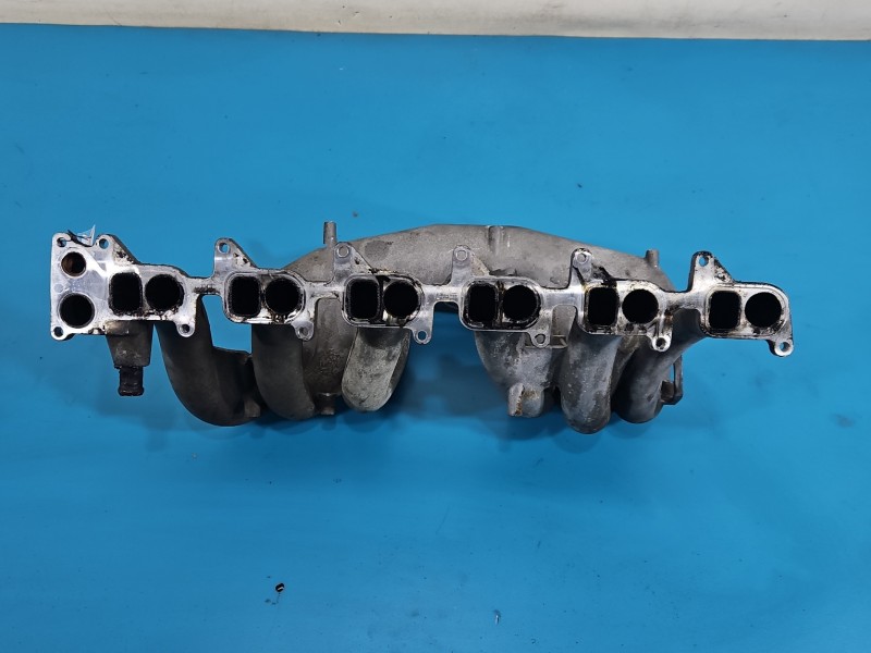 Kolektor ssący Mercedes W211 A0130900737 3.2 cdi