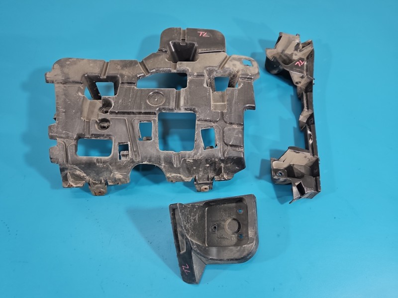 Ślizg zderzaka tył lewy Renault Megane IV 850416643R, 8504508157, 852250976R