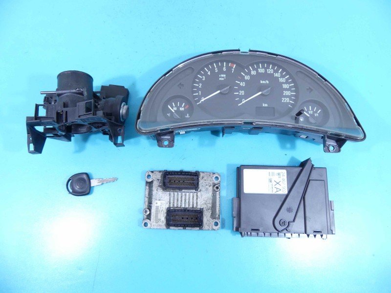 Komputer Sterownik silnika 0261207960 Opel Corsa C 1.0 12v
