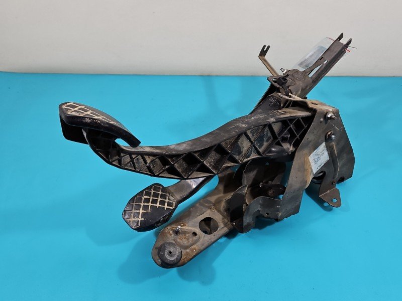 Pedał pedały Vw Transporter T5 hamulca sprzęgła Pedał pedały Vw Transporter T5 hamulca sprzęgła