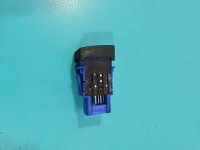 Przełącznik ESP 4PIN Isuzu D-Max II 11-19 M42185