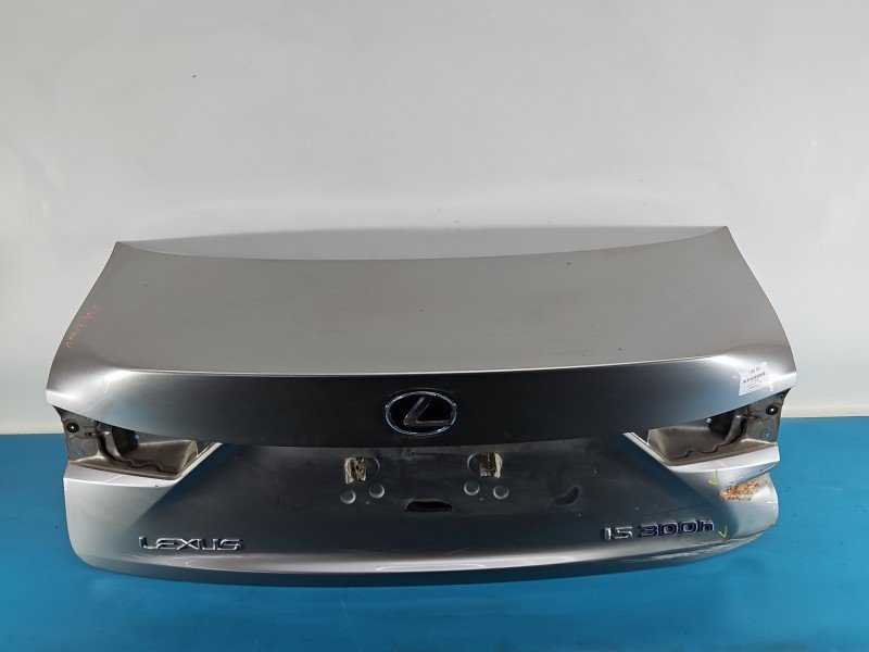 Klapa tył Lexus IS III 14-25 sedan 4d szary 1J7 Klapa tył Lexus IS III 14-25 sedan 4d szary 1J7