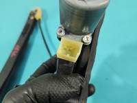 Podnośnik przód prawy SZYBY WINDA Audi A4 B9 Producent części: Audi, 2 PIN 8W0837462 4d sedan