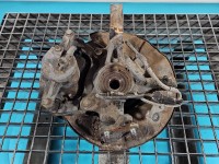 Zwrotnica prawa piasta przód 2.0 vvti Toyota Avensis II T25