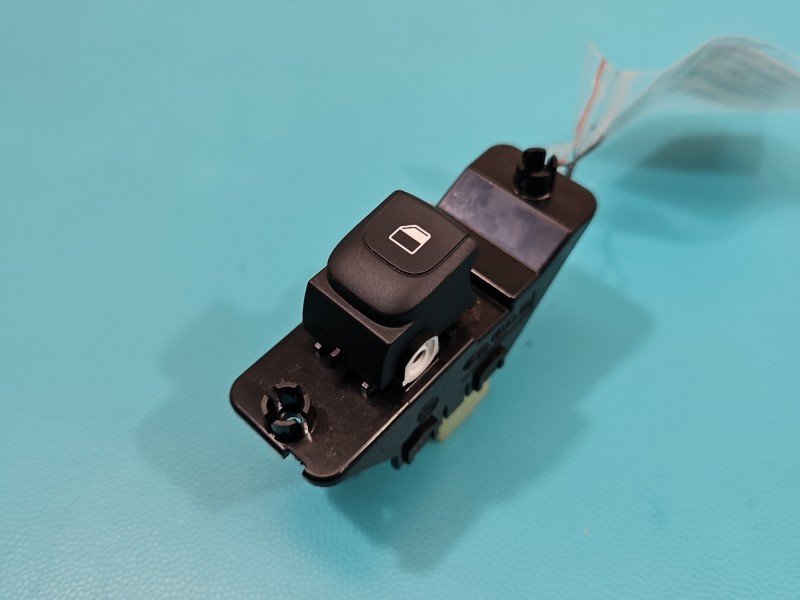 Przełącznik szyb Kia Rio IV 16-23 93580-H8000WK, 4D6520-1000 Producent części: KIA EU Przełącznik szyb Kia Rio IV 16-23 93580-H8000WK, 4D6520-1000 Producent części: KIA EU