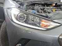 Reflektor prawy lampa przód Hyundai Elantra VI 15-20 EUROPA