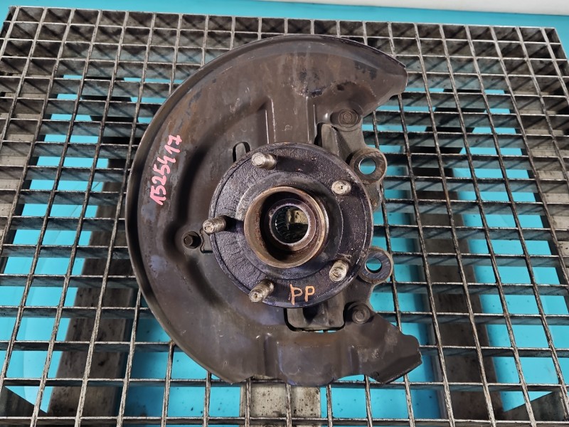 Zwrotnica prawa piasta przód 2.0 TDCI FORD C-MAX II MK2