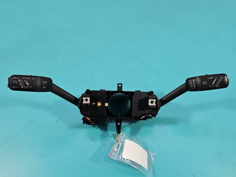 Przełącznik zespolony Skoda Rapid 2Q0953507M