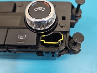 Konsola panel nawiewu Skoda Kamiq 6VA907044E