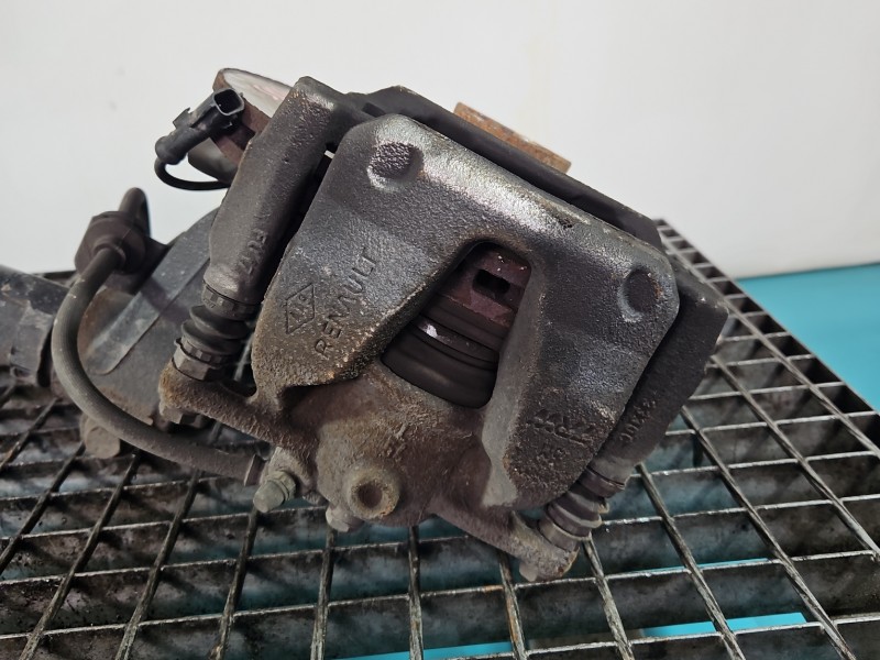 Zacisk przód lewy Renault Megane IV 1.3 Tce