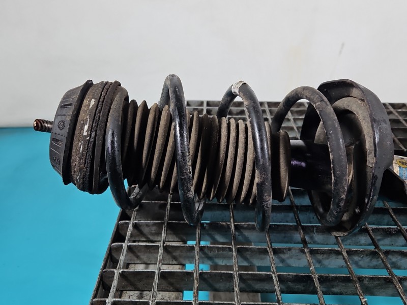 Sprężyna przód przednia Opel Corsa E 1.3 cdti