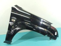 Błotnik przód prawy Toyota Land Cruiser 120 J120 czarny 202