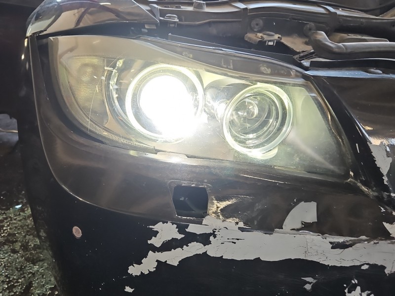 Reflektor prawy lampa przód Bmw e90 EUROPA 6942738