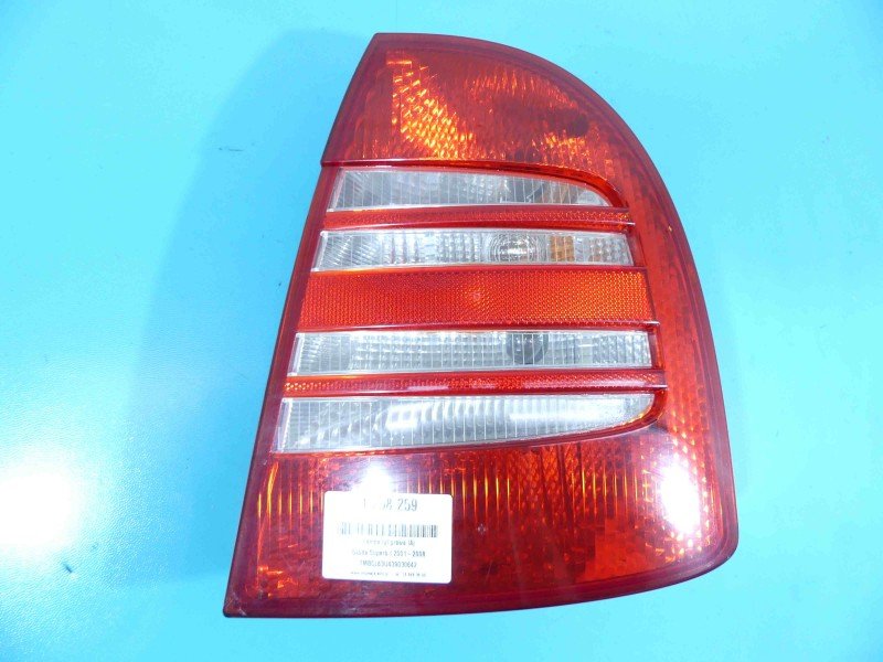 Lampa tył prawa Skoda Superb I sedan