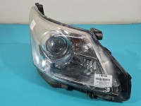 Reflektor prawy lampa przód Toyota Avensis III T27 EUROPA