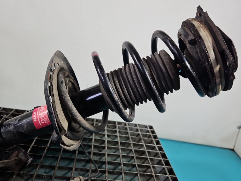 Sprężyna przód przednia Nissan Pulsar 1.2 T
