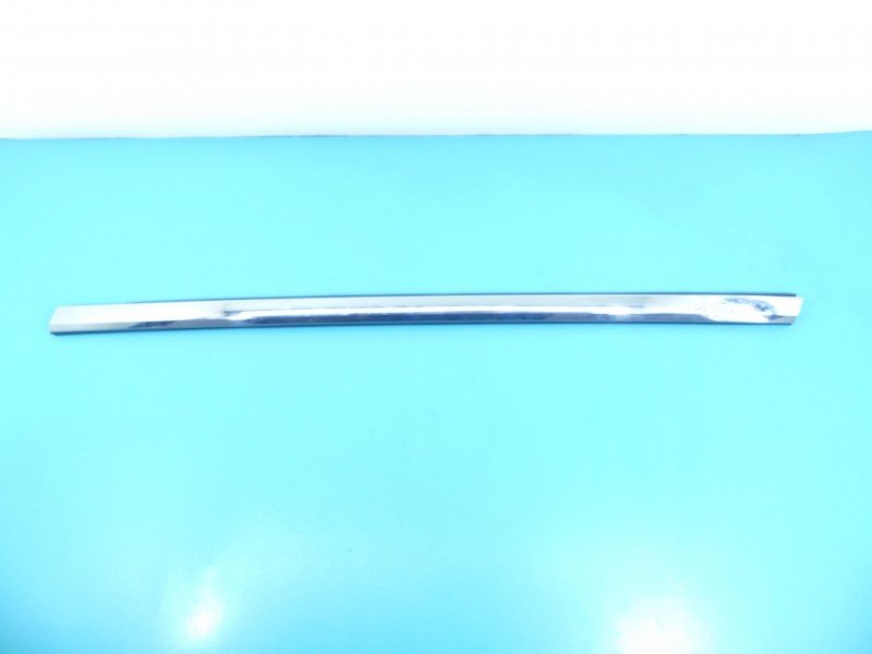 Listwa drzwi przód lewa Tesla Model S Listwa drzwi przód lewa Tesla Model S