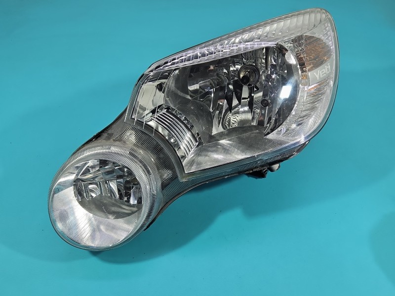 Reflektor lewy lampa przód Skoda Yeti EUROPA 5L1941017A
