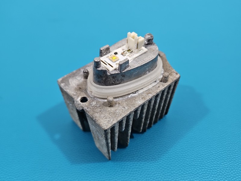 Moduł lampy Volvo V40 II 12- 7326013D32, MDE96403