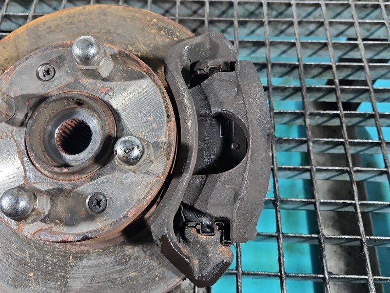 Zacisk przód prawy Hyundai I10 I 1.2 16V