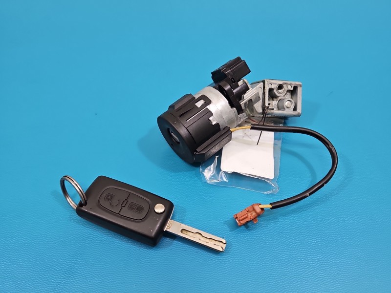 Stacyjka KLUCZYK WKŁADKA Peugeot 308 I T7 9663123280