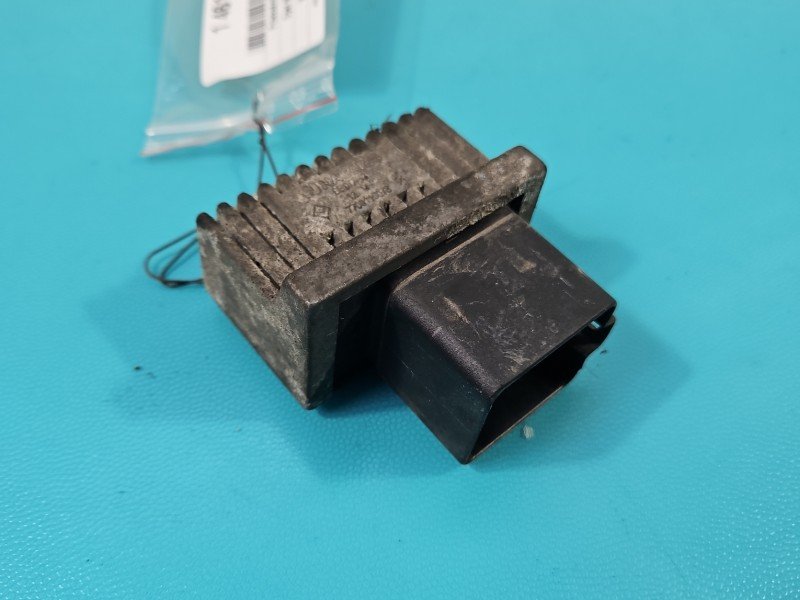 Przekaźnik świec żarowych Opel Movano II 7700115078