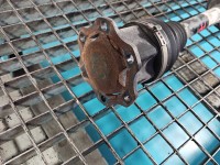 Półoś przód prawa Audi A4 B9 2.0 TDI automat