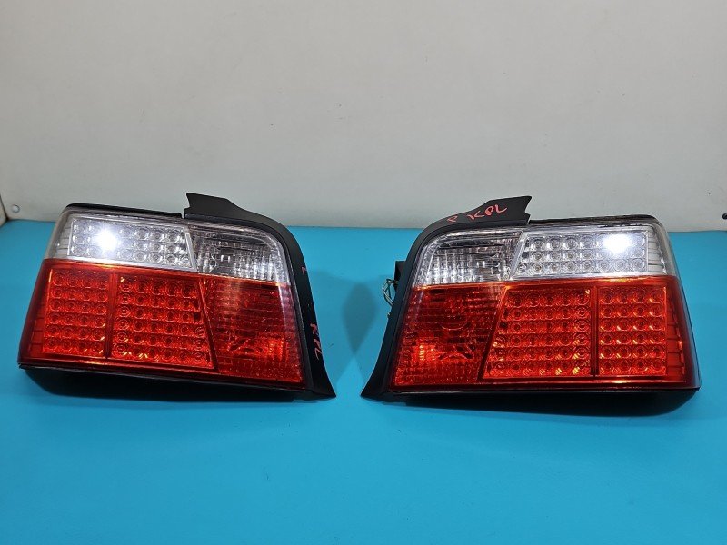 Lampa tył lewa Bmw e36 sedan Lampa tył lewa Bmw e36 sedan