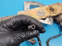 Podnośnik przód prawy SZYBY WINDA Land rover Discovery I 2 PIN 680155807-00, 680-155807-000 3d HB