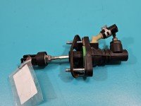 Pompka sprzęgłowa Toyota Avensis III T27 31420-02031-D 2.0 D4D