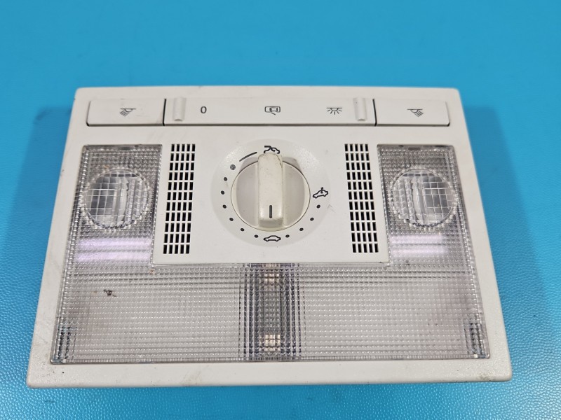 Lampa kabiny lampka Seat Altea 6Q0947105EY20