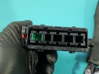 Pas bezpieczeństwa przód prawy pasażera Opel Corsa D 13290233