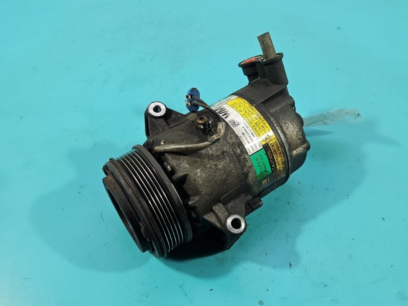 Sprężarka klimatyzacji kompresor 13124752 Opel Zafira B 1.9 cdti