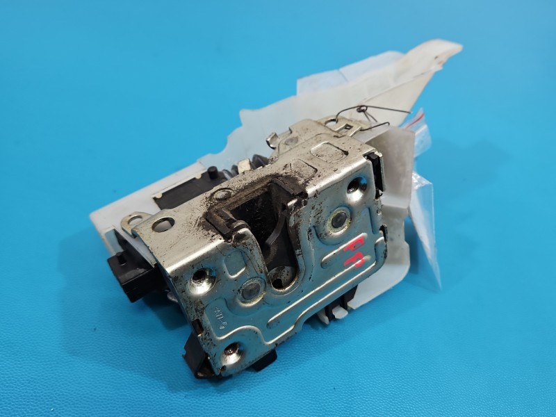 Zamek przód prawy Renault Thalia II EUROPA 2pin 805024379R