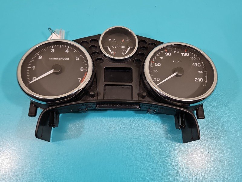 Licznik Peugeot 207 9666132480 1.4 8v EUROPA