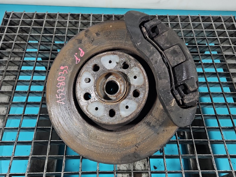 Zwrotnica prawa piasta przód 2.9 T6 Volvo XC90 I 02-